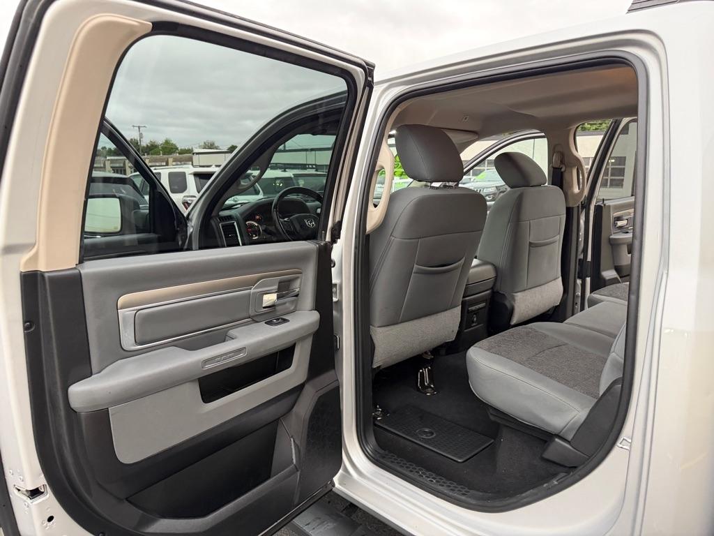 RAM 1500 SLT Crew Cab SWB 4WD 2018