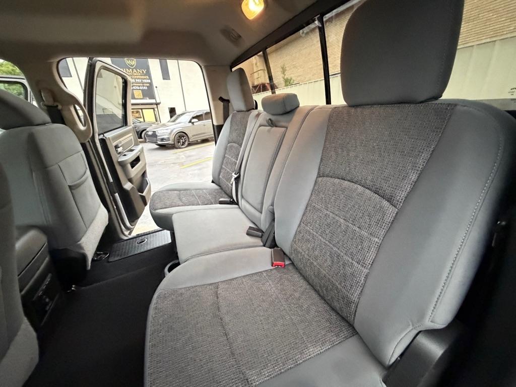RAM 1500 SLT Crew Cab SWB 4WD 2018