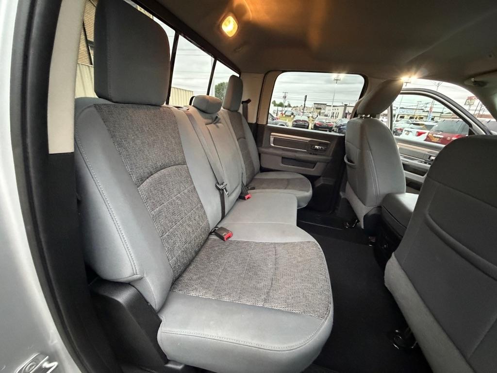 RAM 1500 SLT Crew Cab SWB 4WD 2018