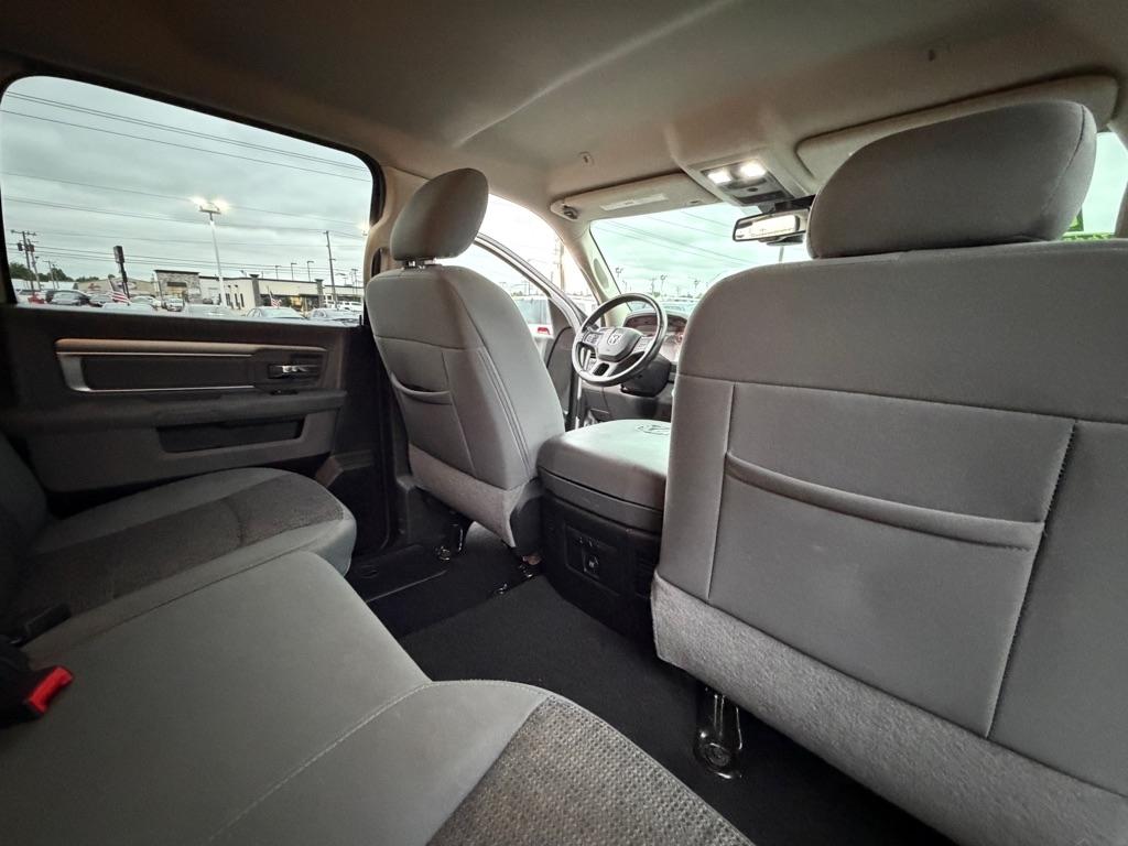 RAM 1500 SLT Crew Cab SWB 4WD 2018