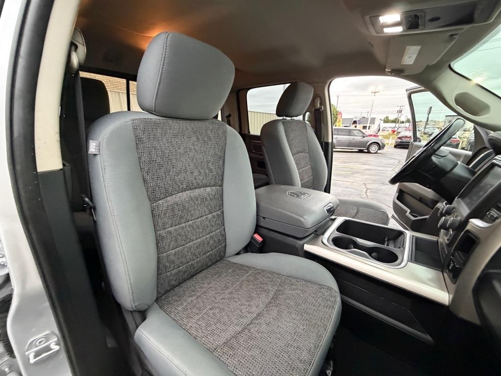 RAM 1500 SLT Crew Cab SWB 4WD 2018