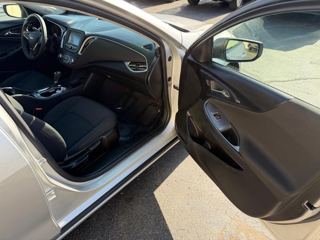Chevrolet Malibu LS 2017