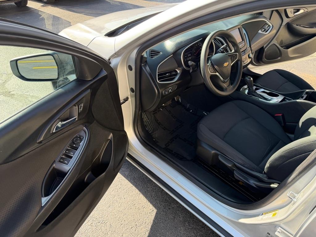 Chevrolet Malibu LS 2017