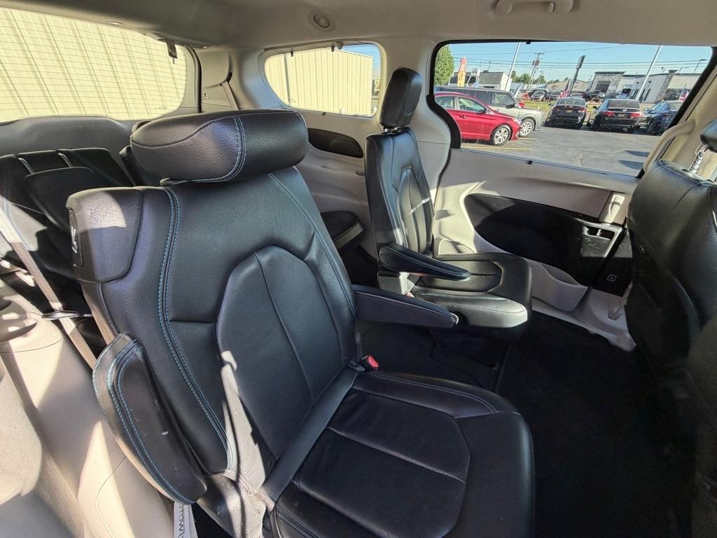 Chrysler Pacifica Touring-L 2021