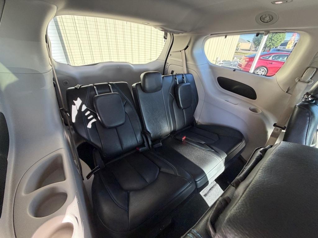 Chrysler Pacifica Touring-L 2021