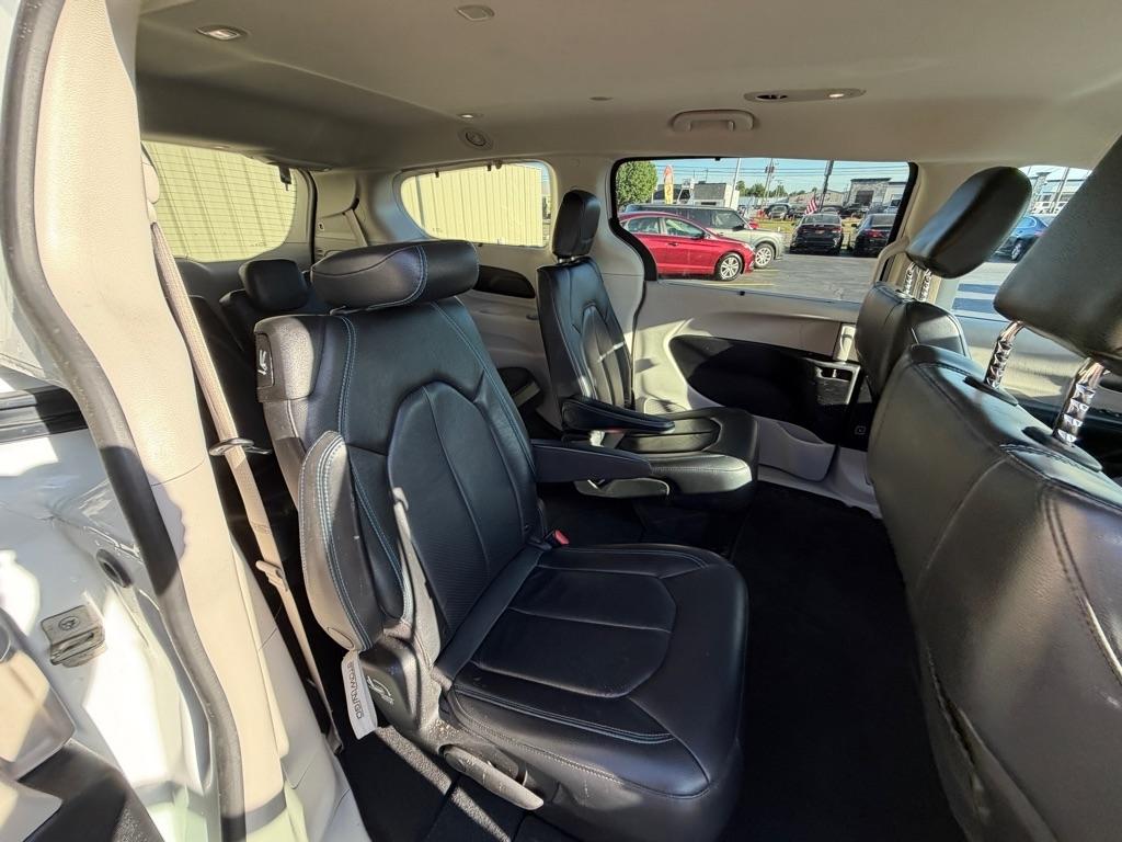 Chrysler Pacifica Touring-L 2021