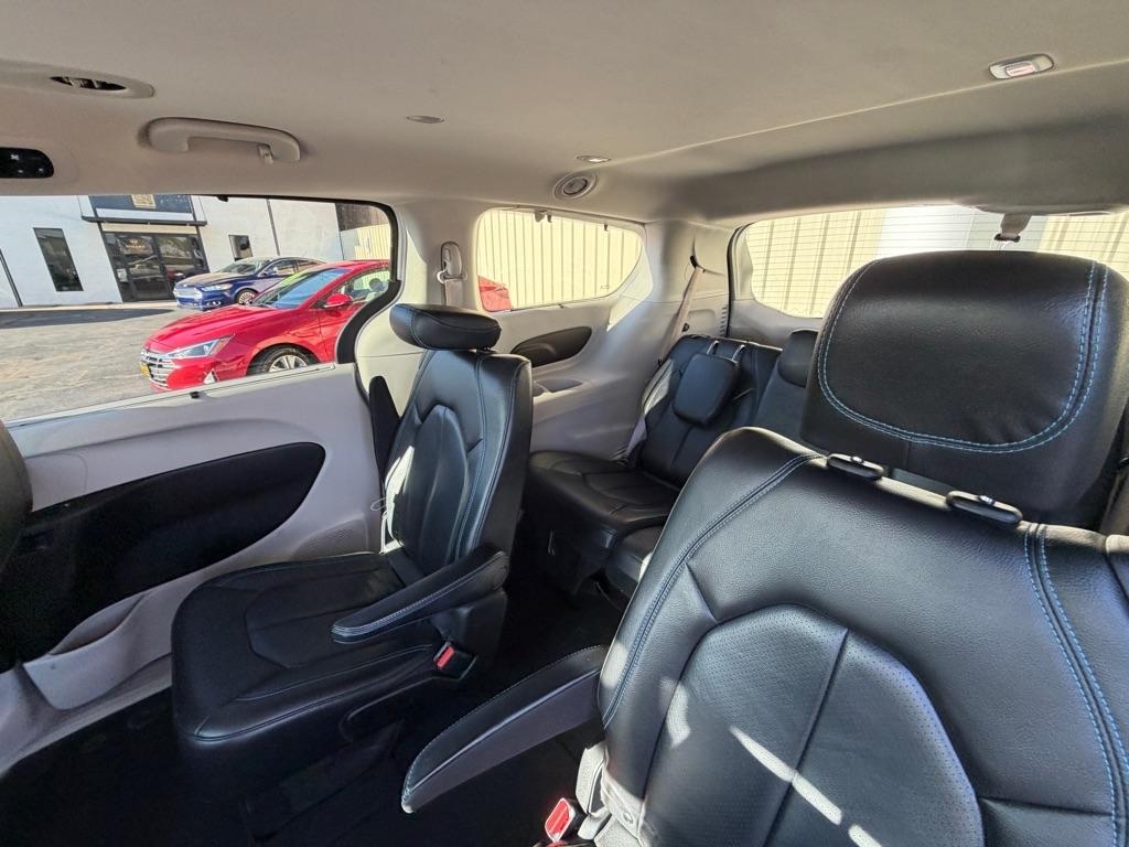 Chrysler Pacifica Touring-L 2021