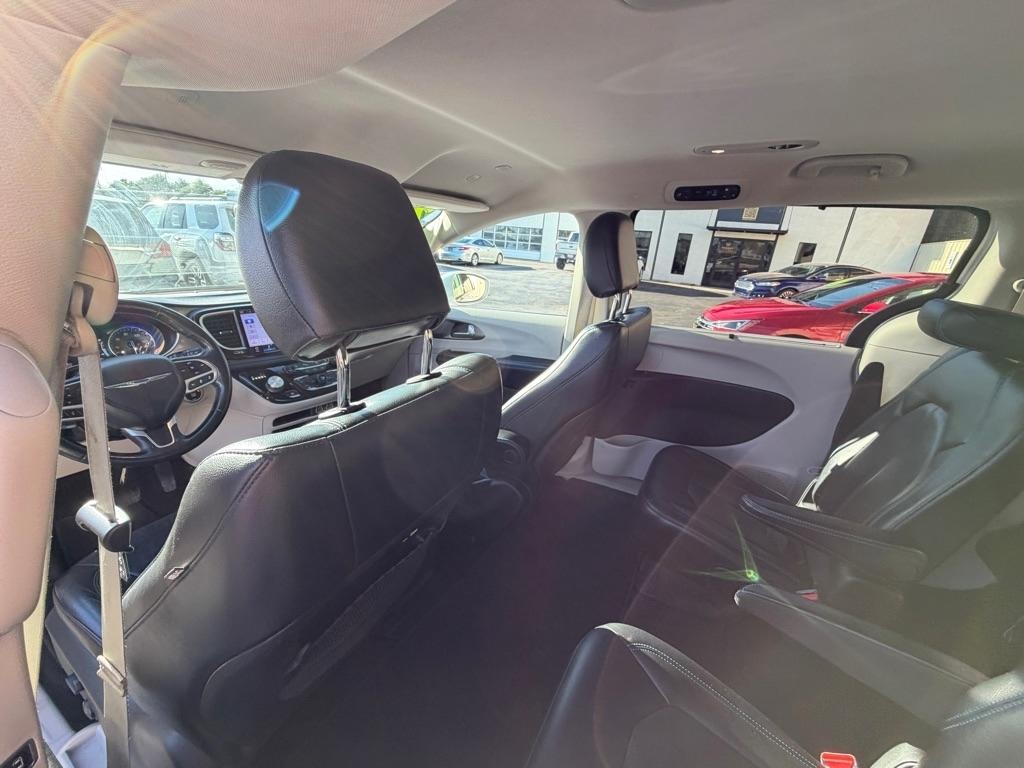 Chrysler Pacifica Touring-L 2021