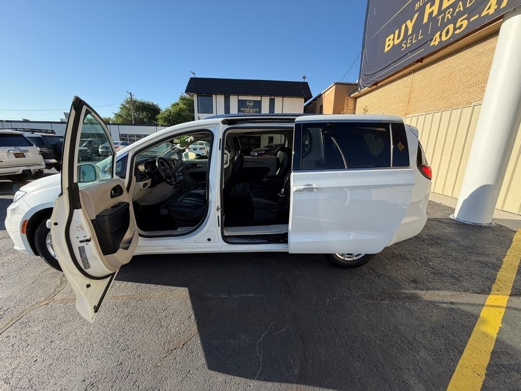 Chrysler Pacifica Touring-L 2021