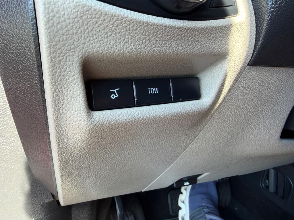 Ford Explorer XLT FWD 2013