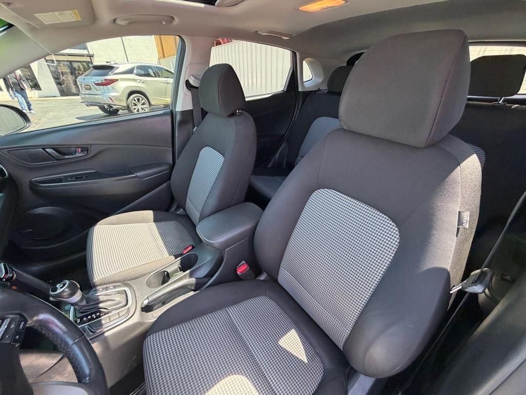 Hyundai Kona SEL w/Contrast Roof 2019