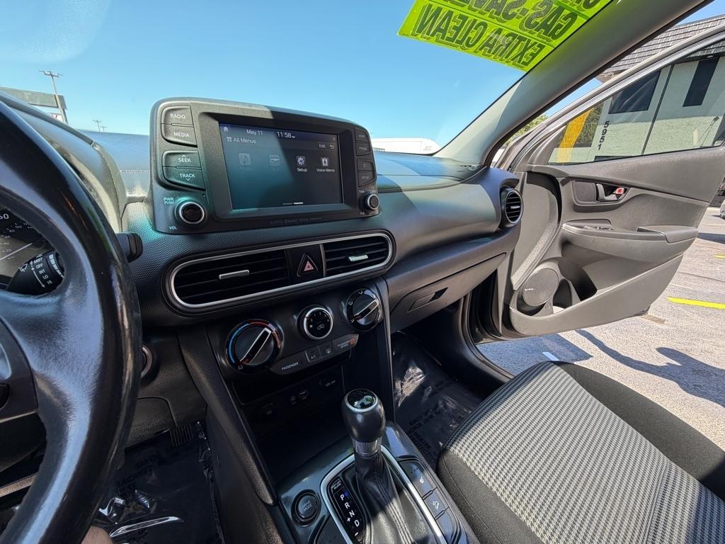 Hyundai Kona SEL w/Contrast Roof 2019