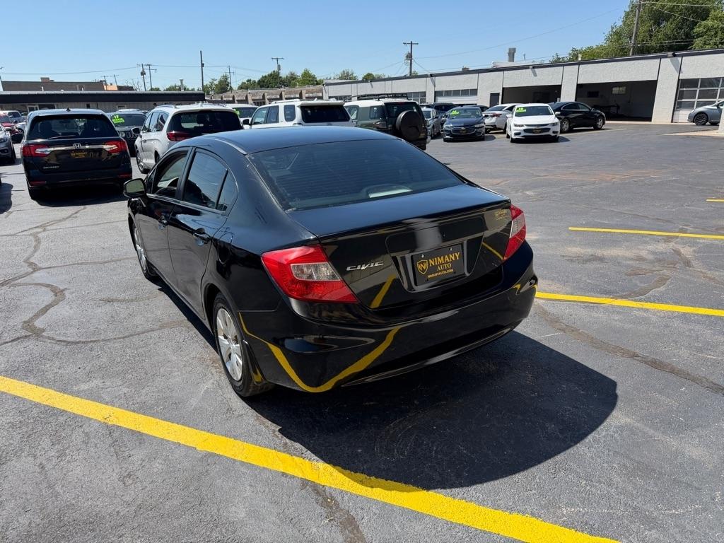 Honda Civic LX Sedan 5-Speed AT 2012