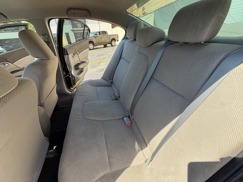 Honda Civic LX Sedan 5-Speed AT 2012