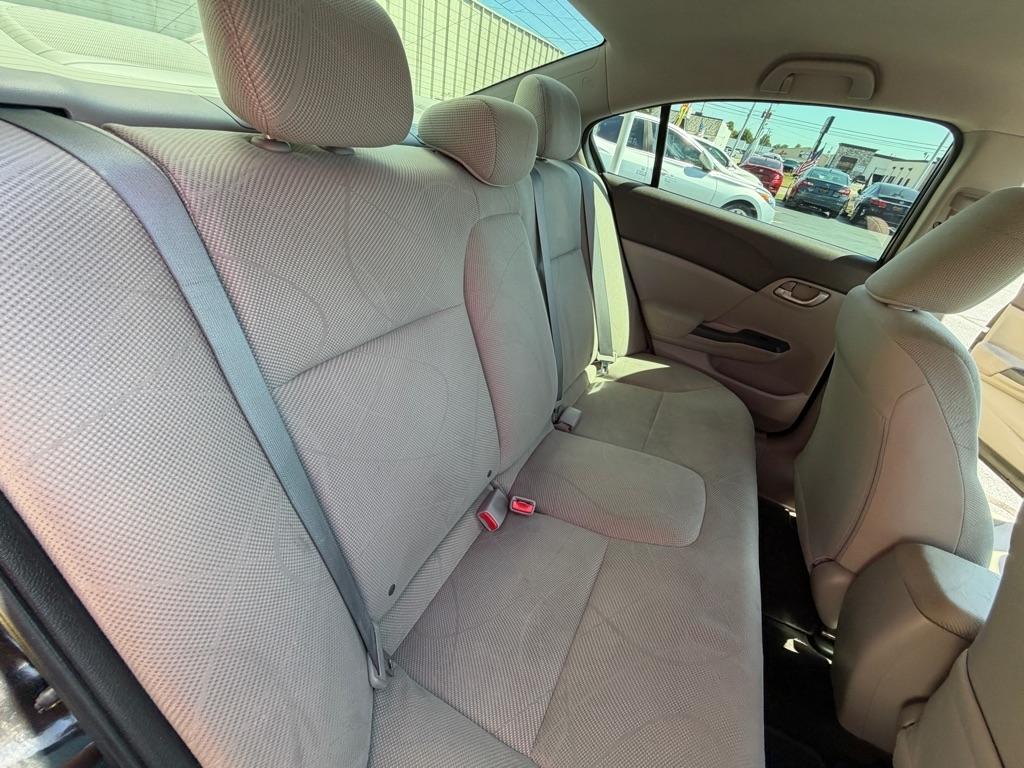 Honda Civic LX Sedan 5-Speed AT 2012