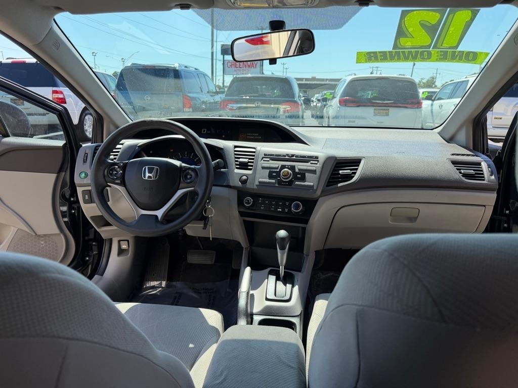 Honda Civic LX Sedan 5-Speed AT 2012