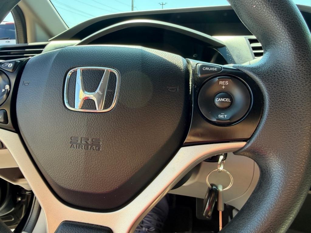 Honda Civic LX Sedan 5-Speed AT 2012
