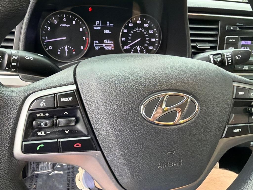Hyundai Elantra SE 6AT 2017