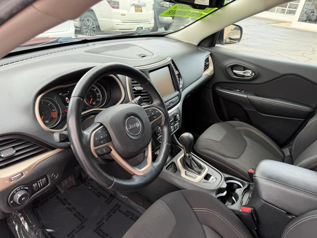 Jeep Cherokee Latitude FWD 2015