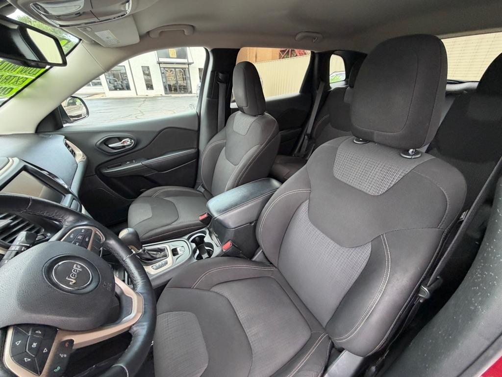 Jeep Cherokee Latitude FWD 2015