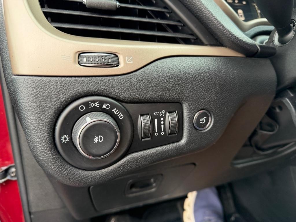 Jeep Cherokee Latitude FWD 2015