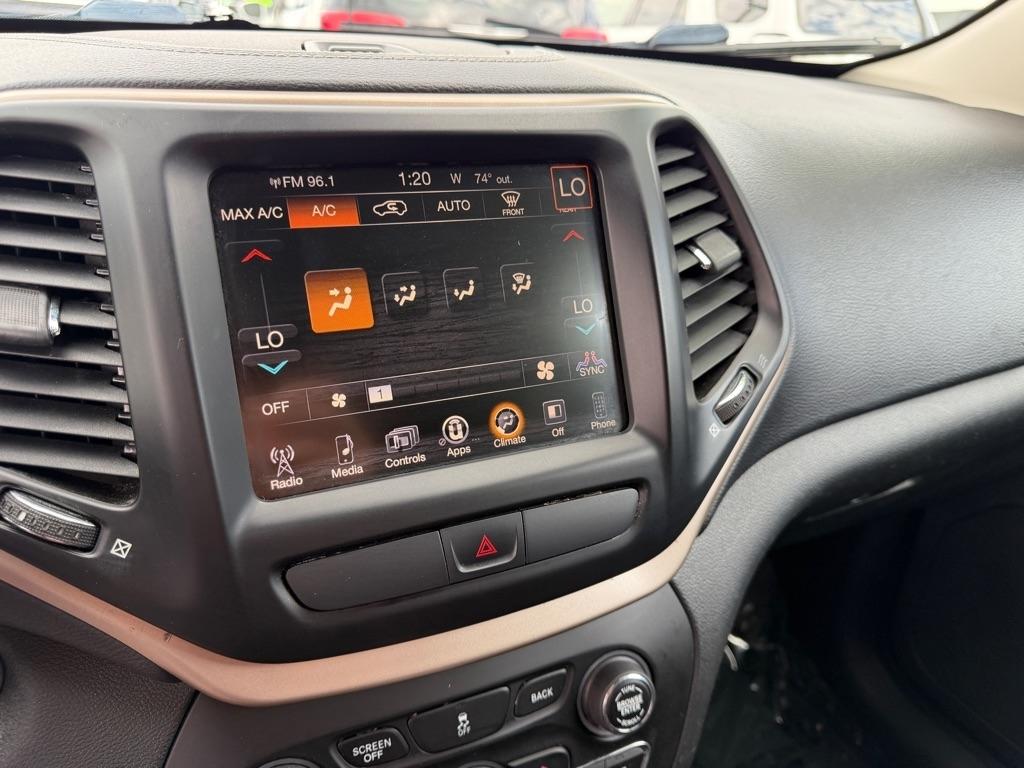 Jeep Cherokee Latitude FWD 2015