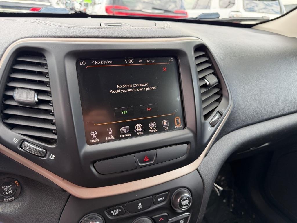 Jeep Cherokee Latitude FWD 2015
