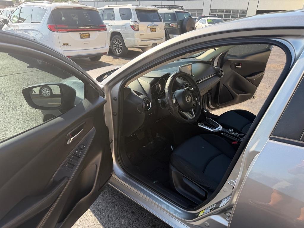 Scion iA 6A 2016
