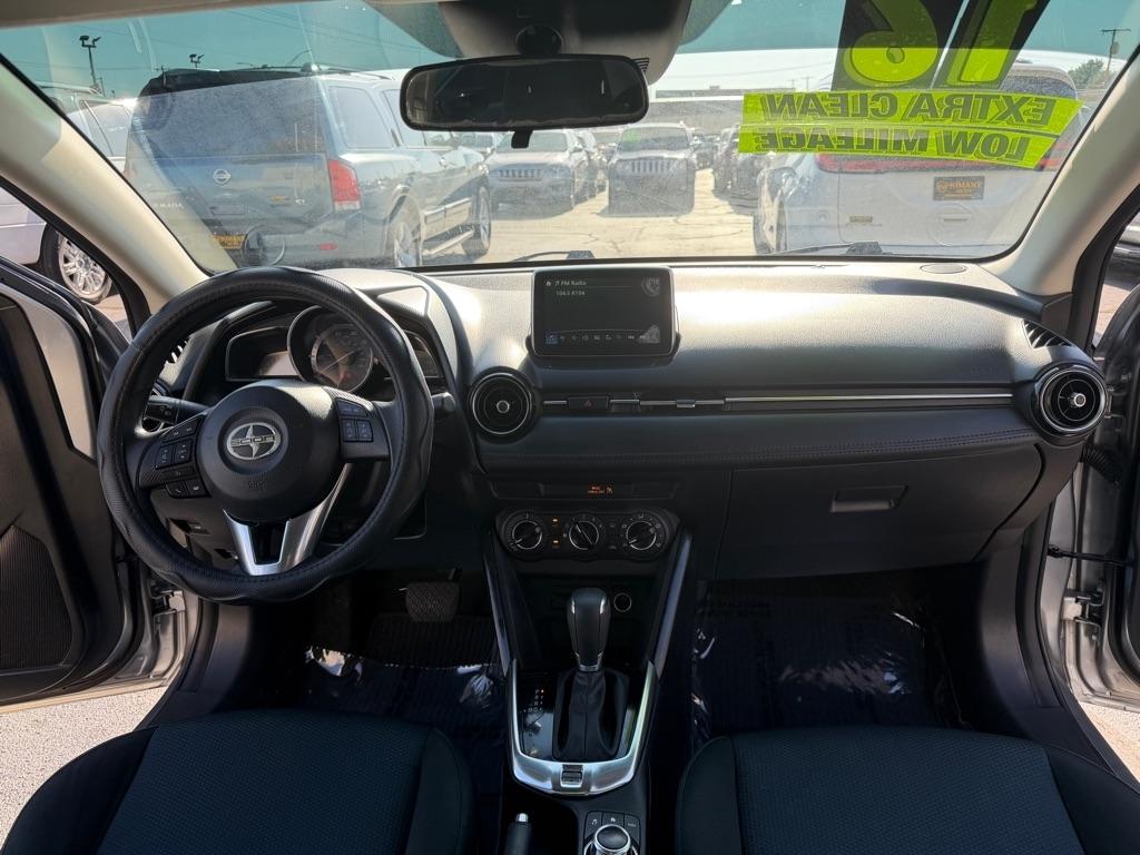 Scion iA 6A 2016