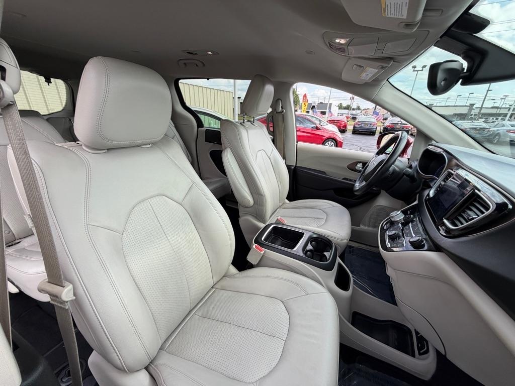 Chrysler Pacifica Touring-L Plus 2017
