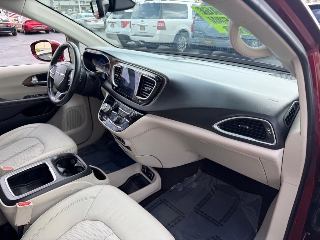 Chrysler Pacifica Touring-L Plus 2017