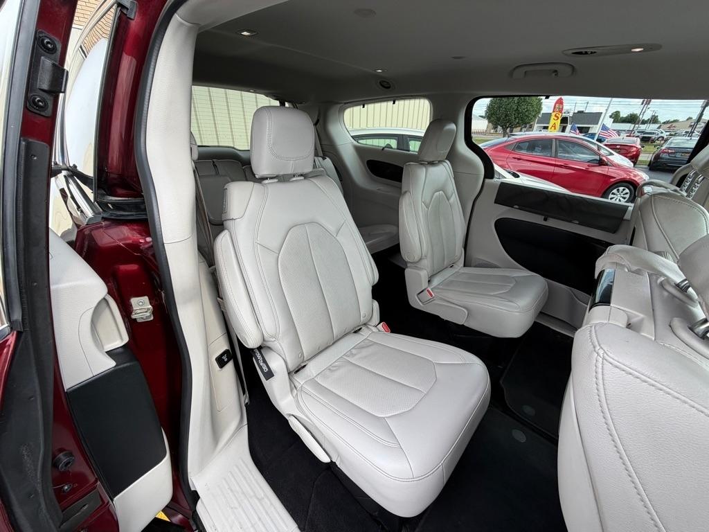 Chrysler Pacifica Touring-L Plus 2017