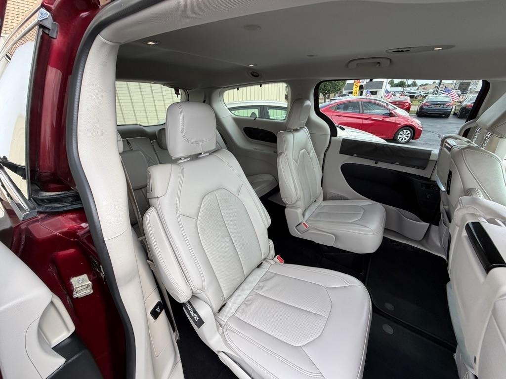 Chrysler Pacifica Touring-L Plus 2017