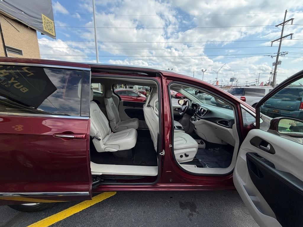 Chrysler Pacifica Touring-L Plus 2017