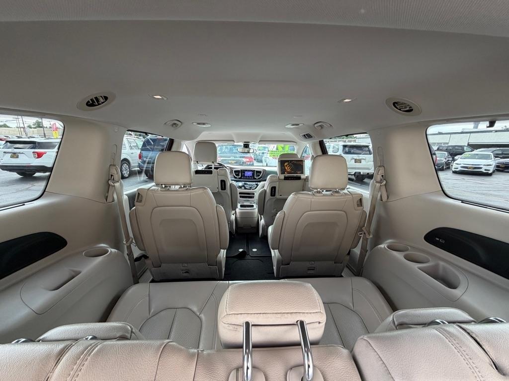 Chrysler Pacifica Touring-L Plus 2017