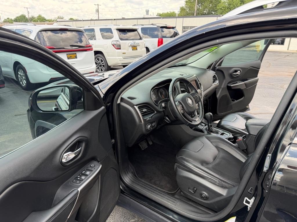 Jeep Cherokee Latitude Plus FWD 2019
