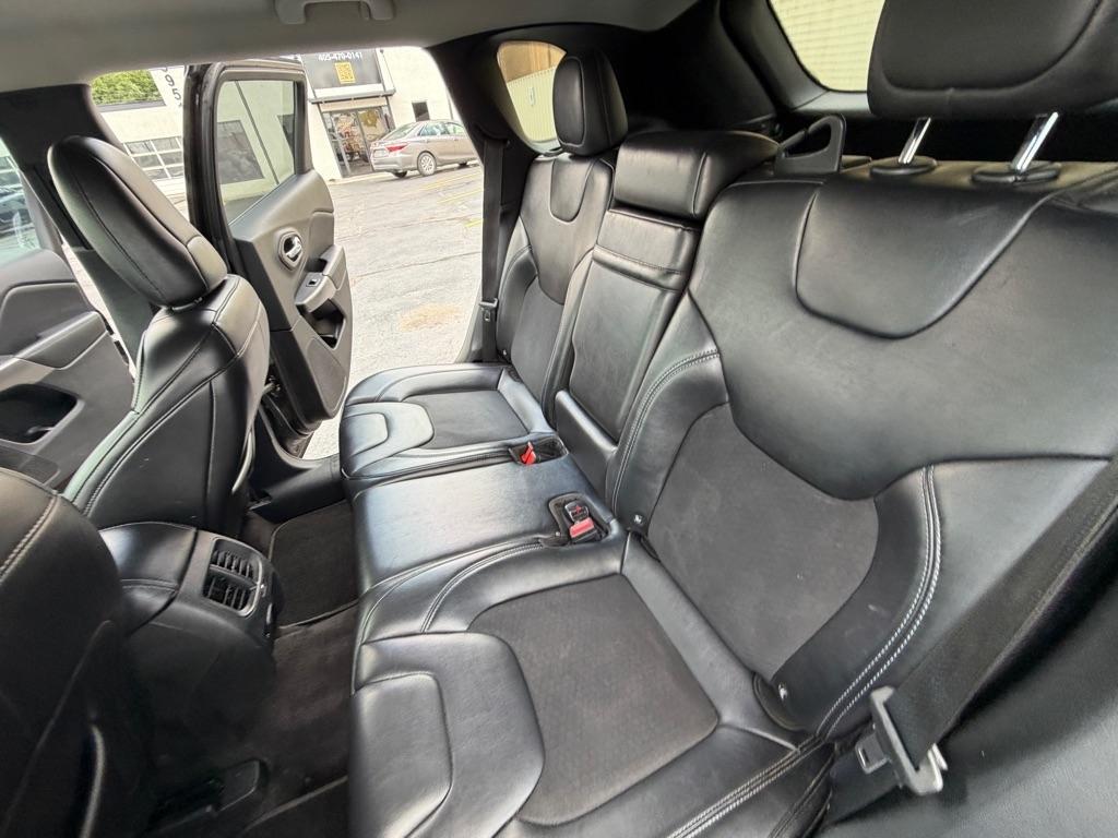 Jeep Cherokee Latitude Plus FWD 2019
