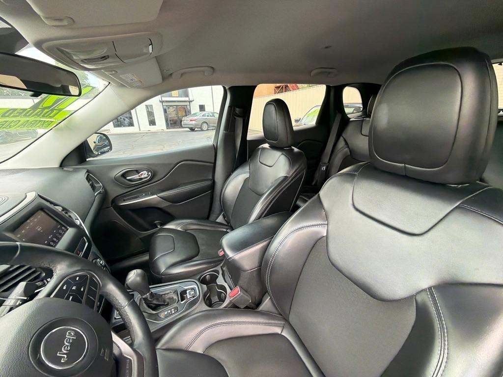 Jeep Cherokee Latitude Plus FWD 2019
