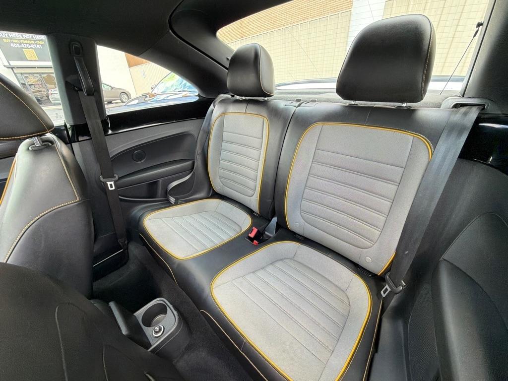 Volkswagen Beetle 1.8T Dune 2016