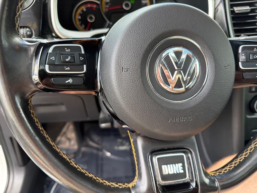 Volkswagen Beetle 1.8T Dune 2016
