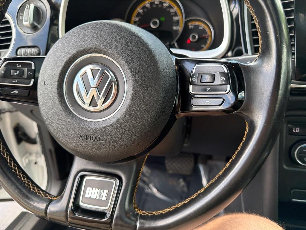 Volkswagen Beetle 1.8T Dune 2016