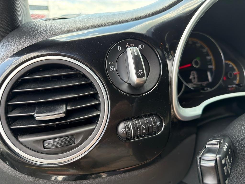Volkswagen Beetle 1.8T Dune 2016