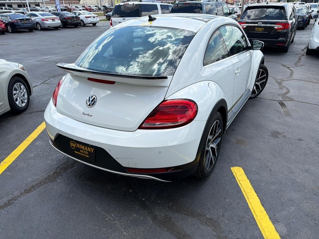 Volkswagen Beetle 1.8T Dune 2016
