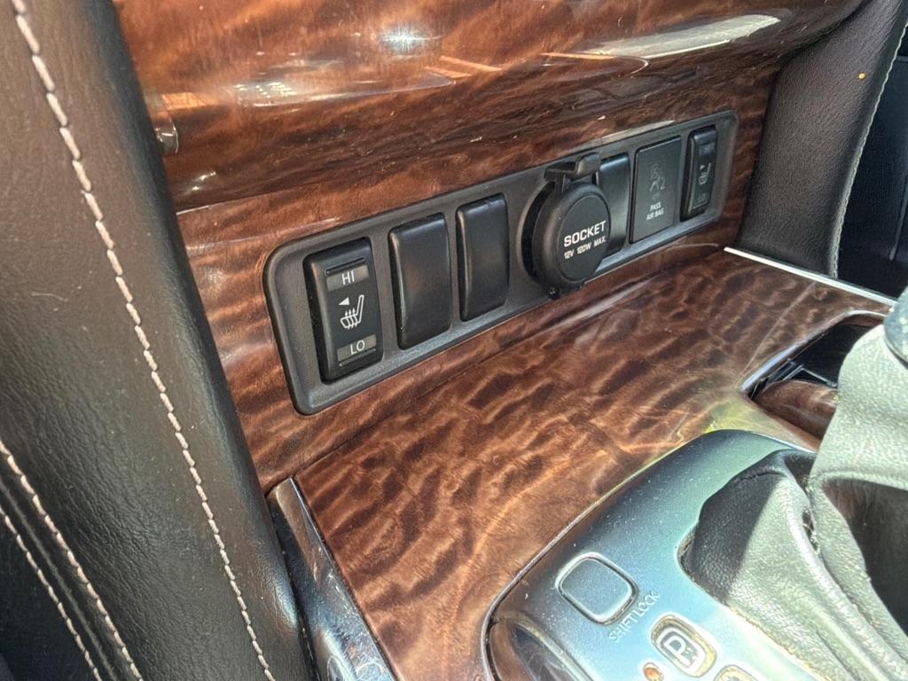 Nissan Armada SV 2WD 2017