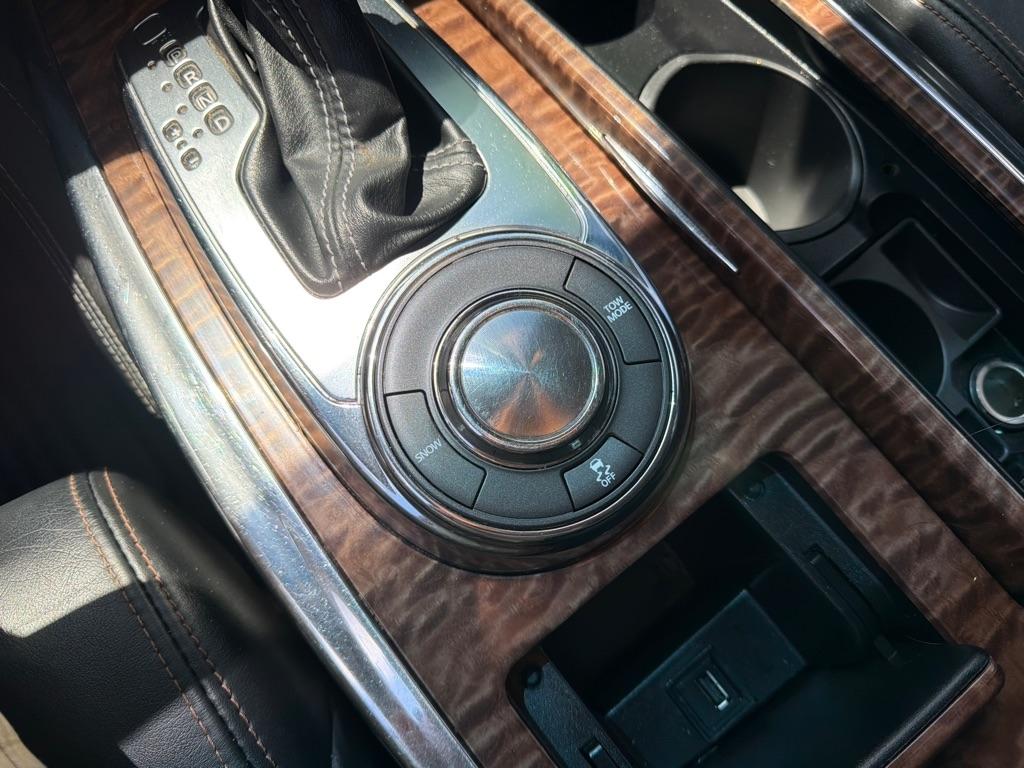 Nissan Armada SV 2WD 2017