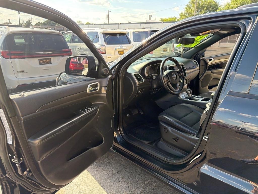 Jeep Grand Cherokee Laredo 4WD 2018