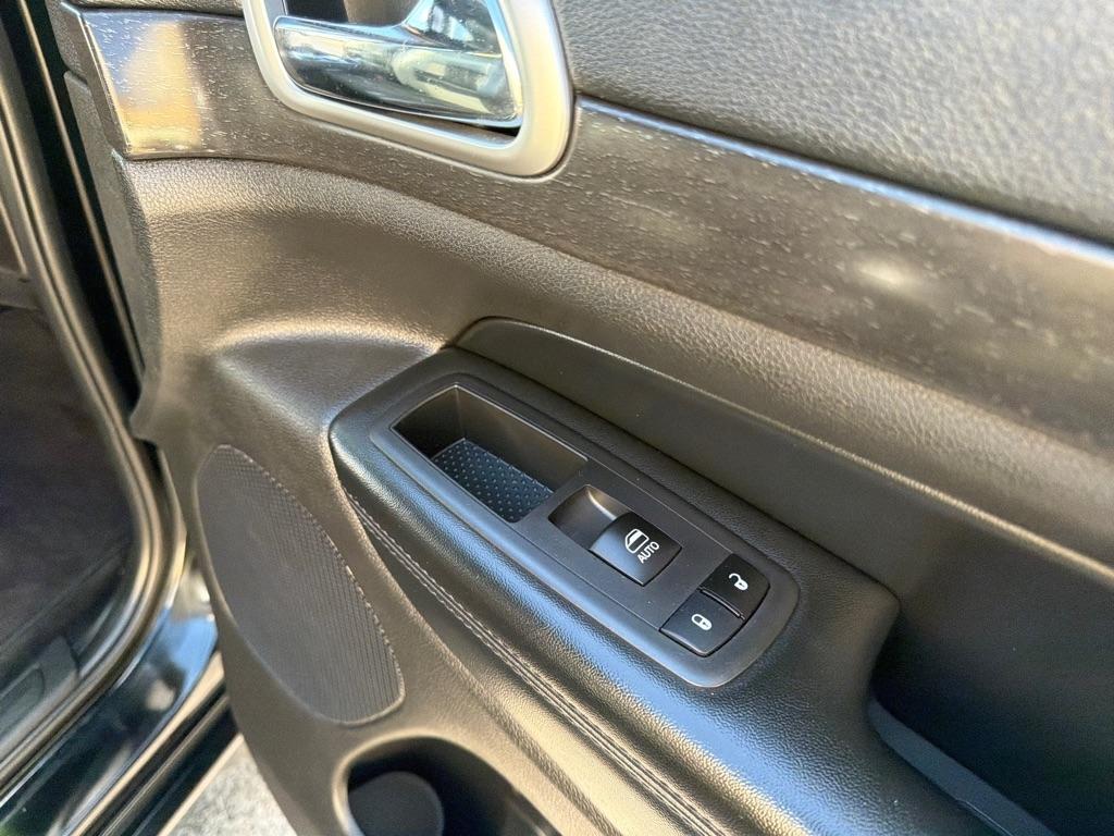 Jeep Grand Cherokee Laredo 4WD 2018