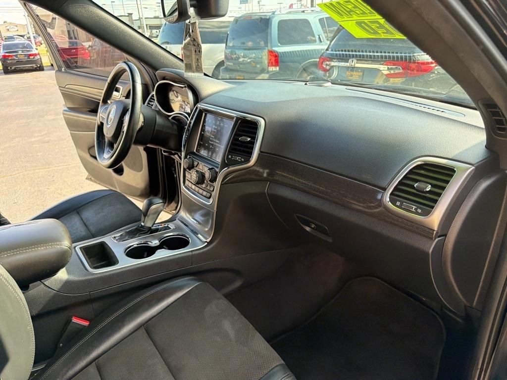 Jeep Grand Cherokee Laredo 4WD 2018