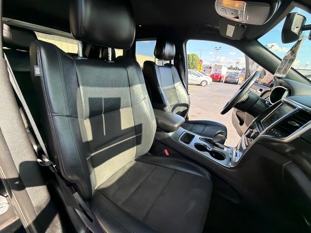 Jeep Grand Cherokee Laredo 4WD 2018