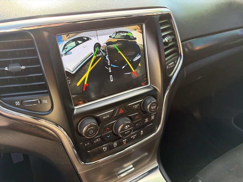 Jeep Grand Cherokee Laredo 4WD 2018